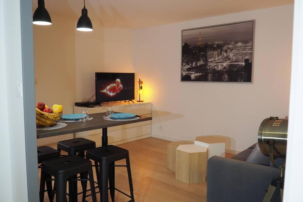 Le Faubourg-raines - Chaleureux à 5mn De La Gare Appartement Dijon