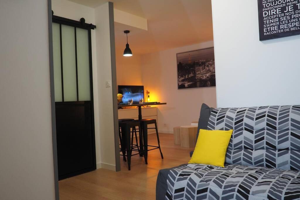Appartement Le Faubourg-raines - Chaleureux à 5mn De La Gare