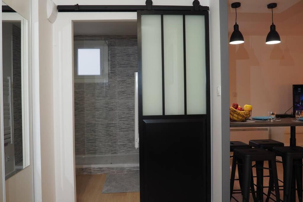 Le Faubourg-raines - Chaleureux à 5mn De La Gare Appartement